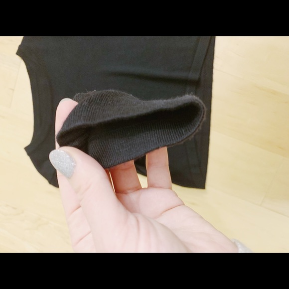 Brandy Melville Cropped Long Sleeve Top - Picture 4 of 6